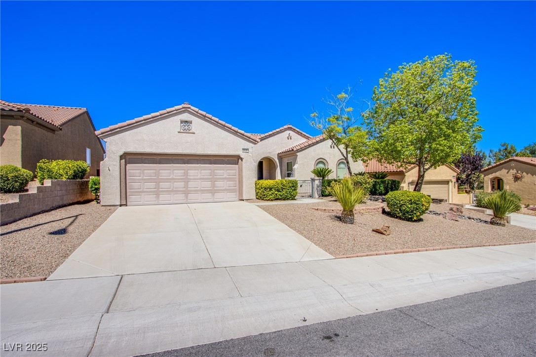 2131 Sandstone Cliffs Drive