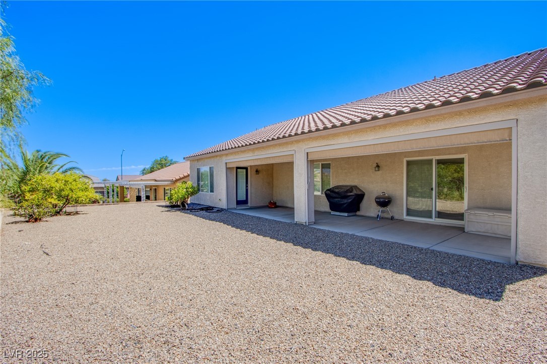 2131 Sandstone Cliffs Drive