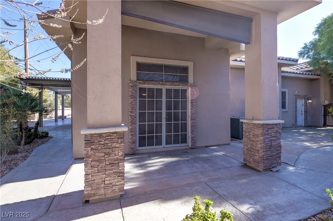 5193 North Miller Lane