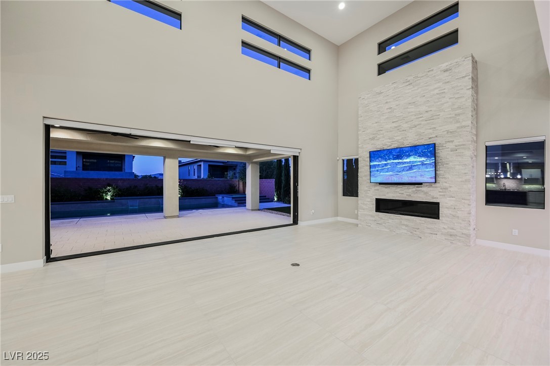 11460 Ruby Falls Way