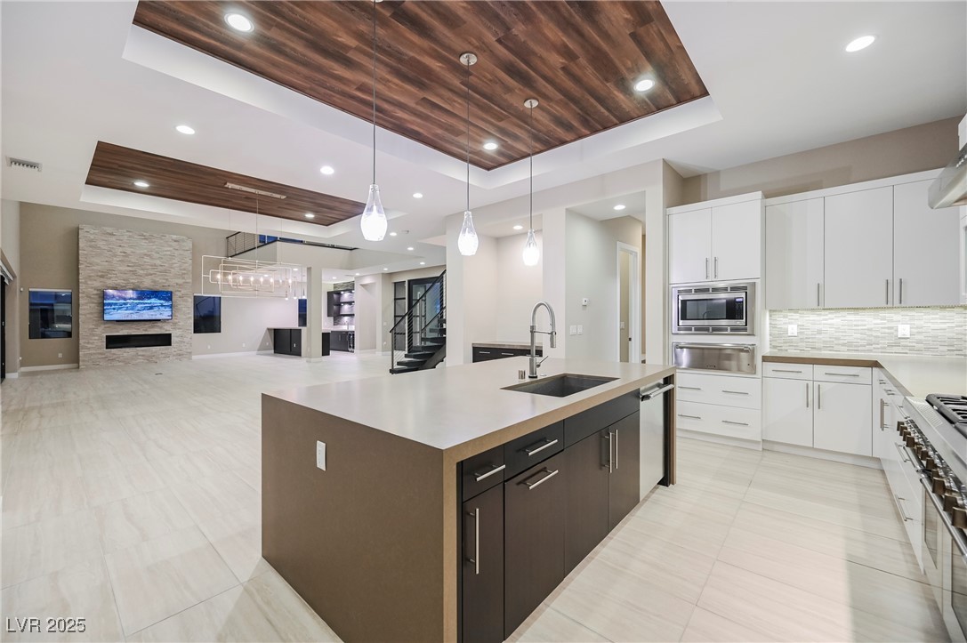 11460 Ruby Falls Way