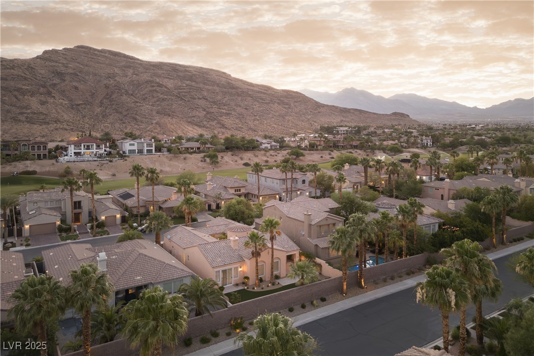 2824 Evening Rock Street