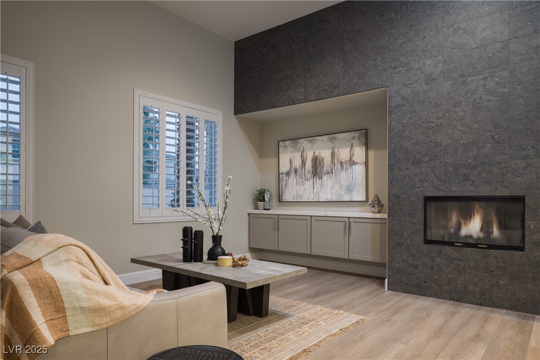 2824 Evening Rock Street