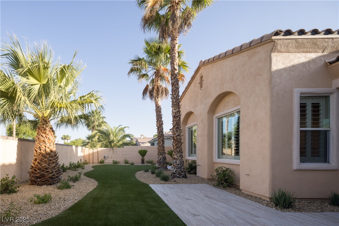 2824 Evening Rock Street