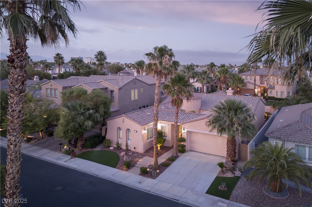 2824 Evening Rock Street