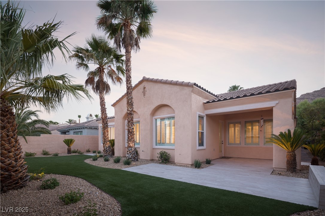 2824 Evening Rock Street