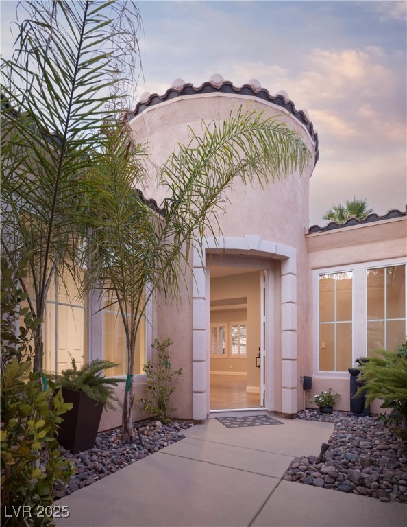 2824 Evening Rock Street