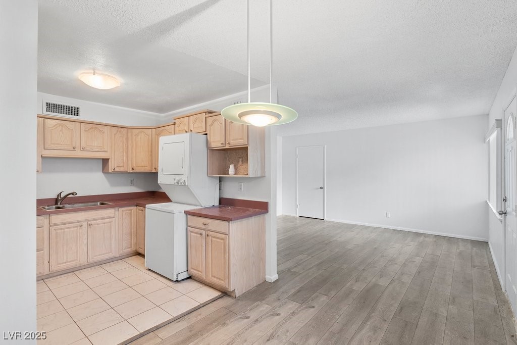 350 East Desert Inn Road H205