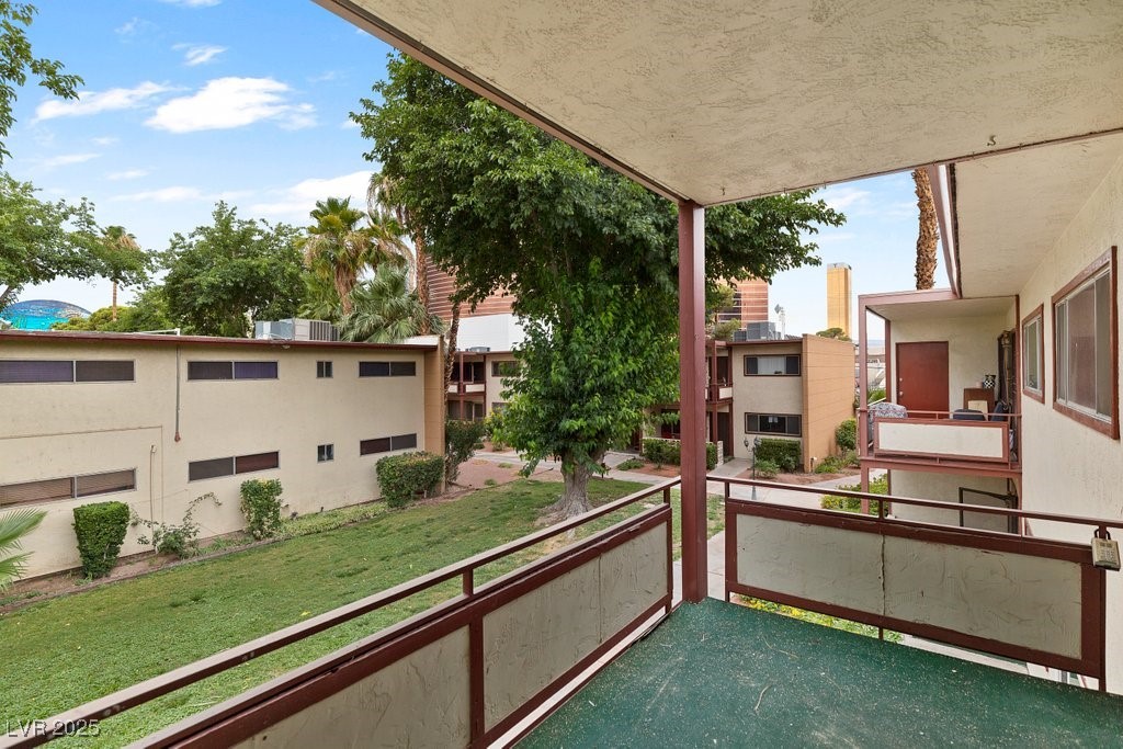 350 East Desert Inn Road H205