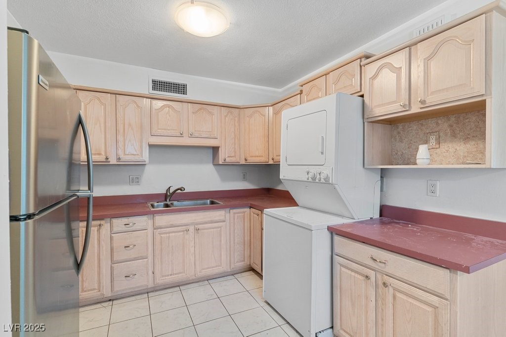 350 East Desert Inn Road H205