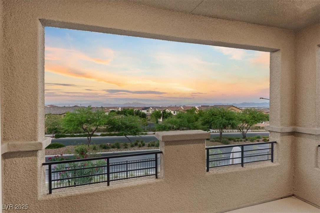 714 Rogue Wave Street