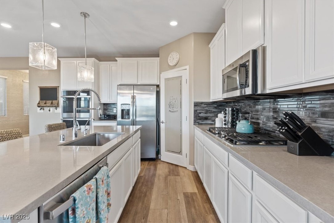 714 Rogue Wave Street