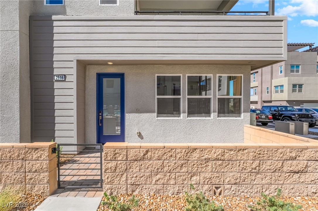 2516 Cracked Stone Street