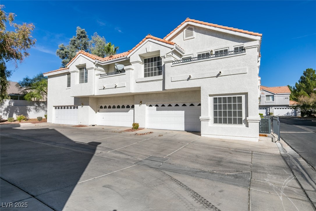 5201 South Torrey Pines Drive 1184