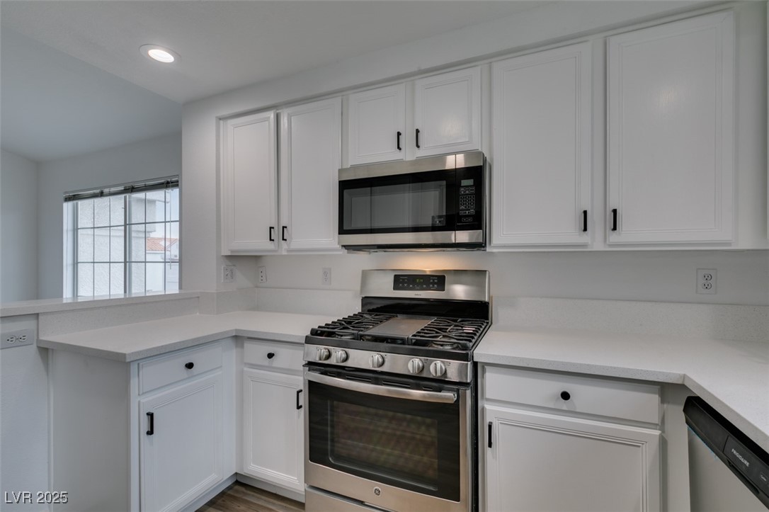 5201 South Torrey Pines Drive 1184