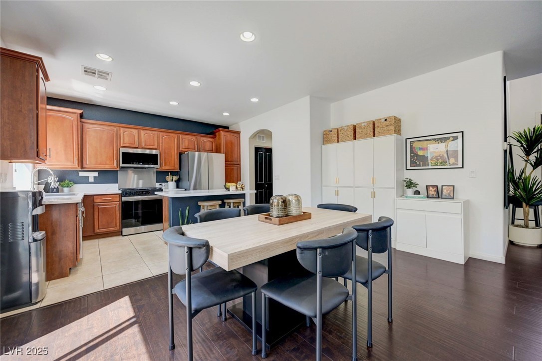 8269 Timely Treasures Avenue