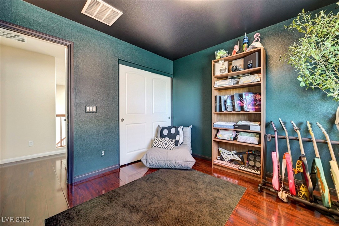8269 Timely Treasures Avenue