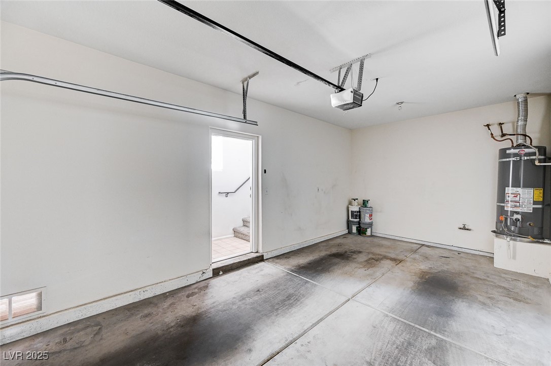 8555 West Russell Road 2015