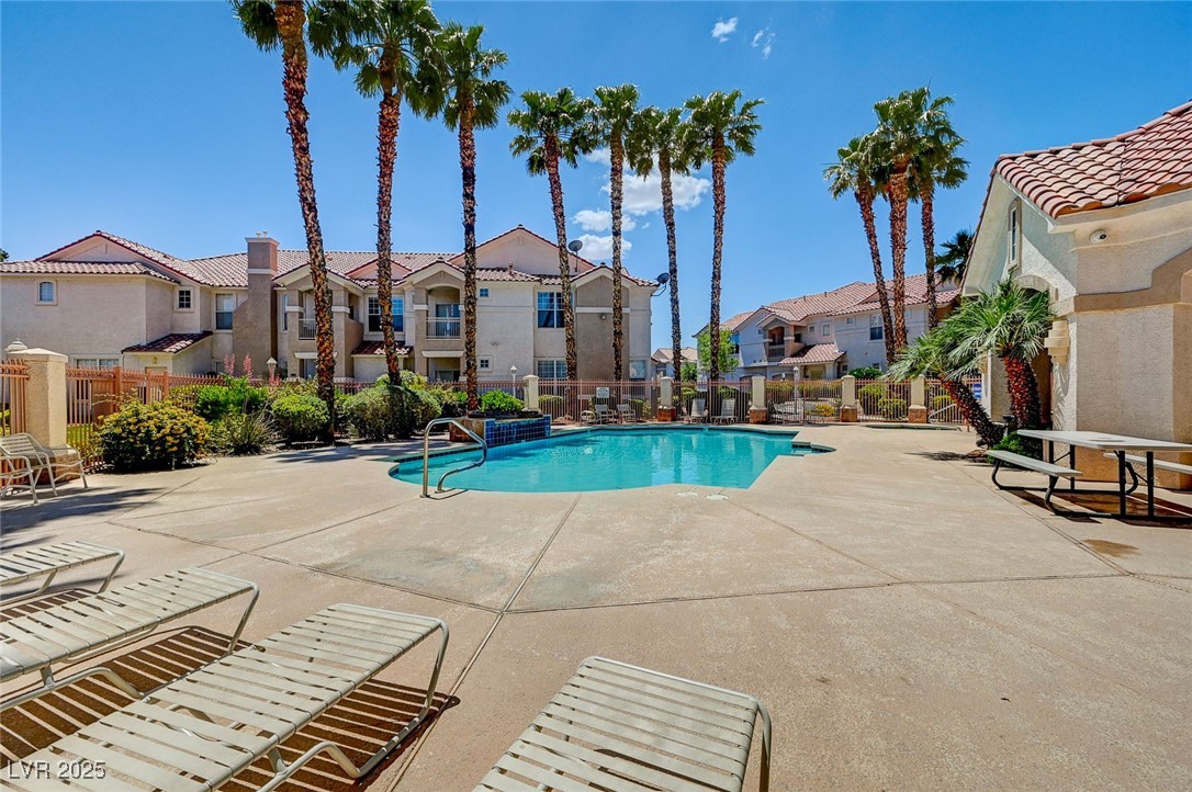 8555 West Russell Road 2015
