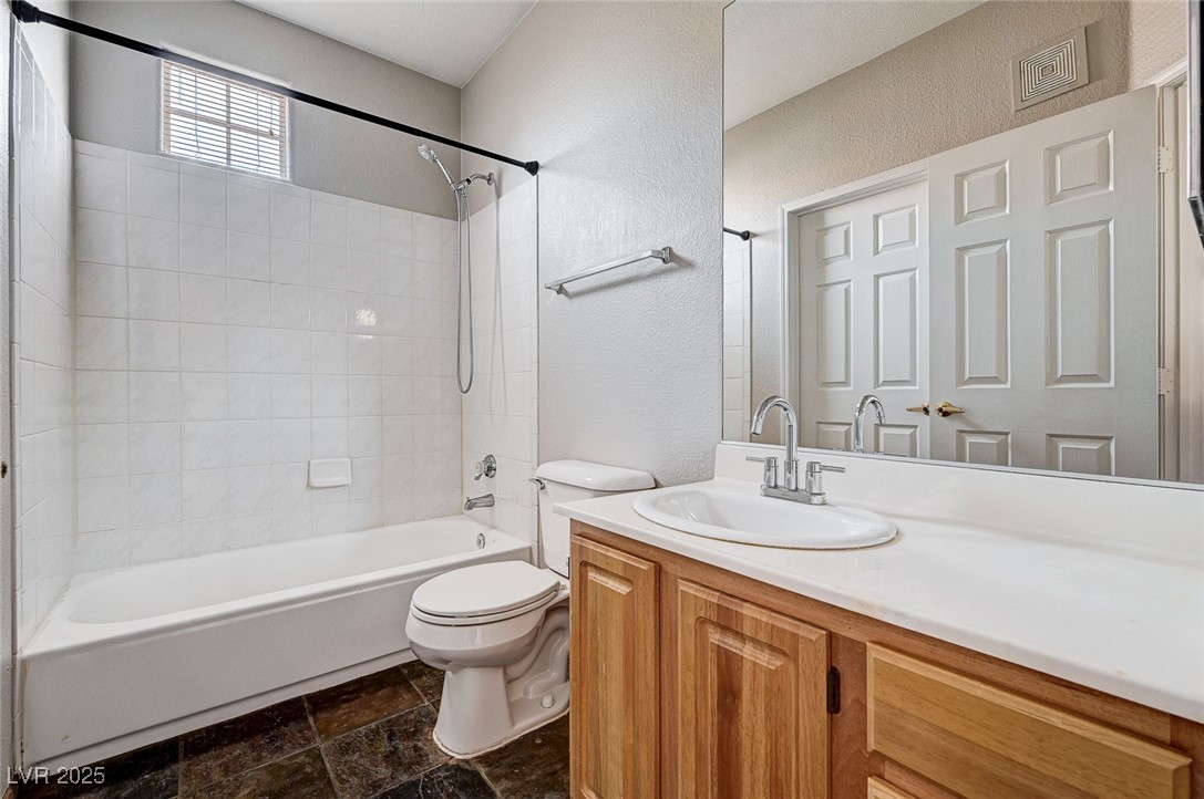 8555 West Russell Road 2015