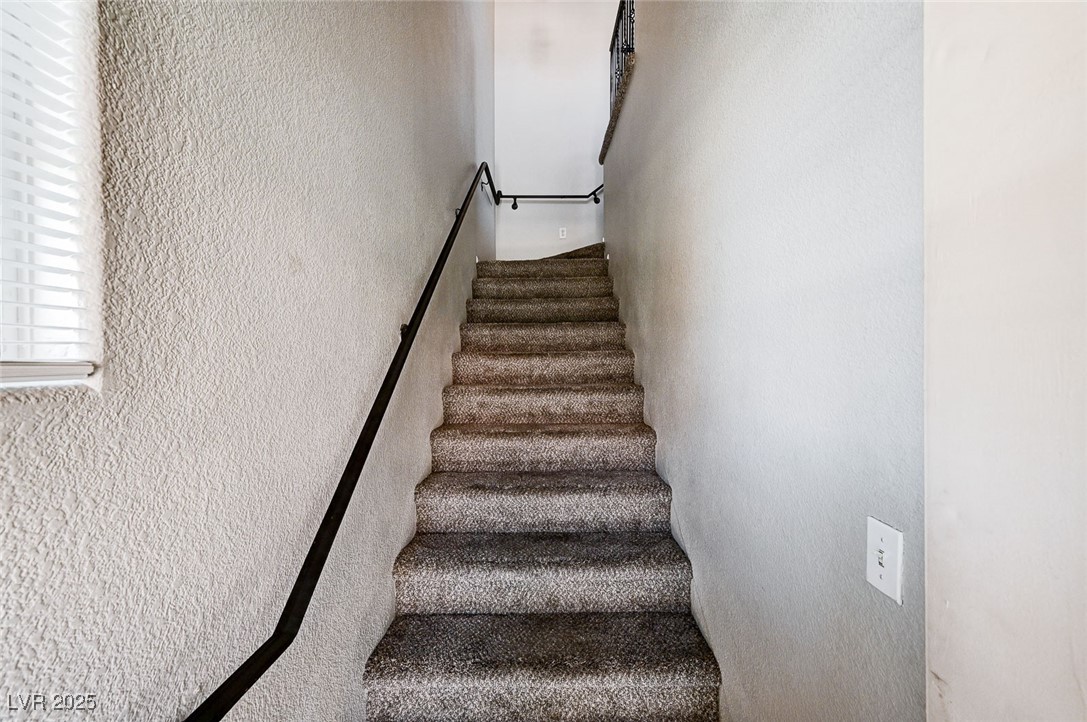 8555 West Russell Road 2015
