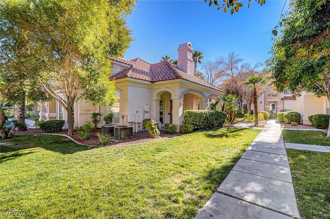 8555 West Russell Road 2015