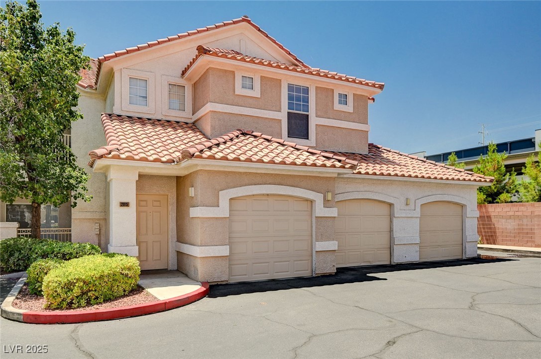 8555 West Russell Road 2015