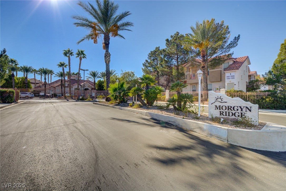 8555 West Russell Road 2015