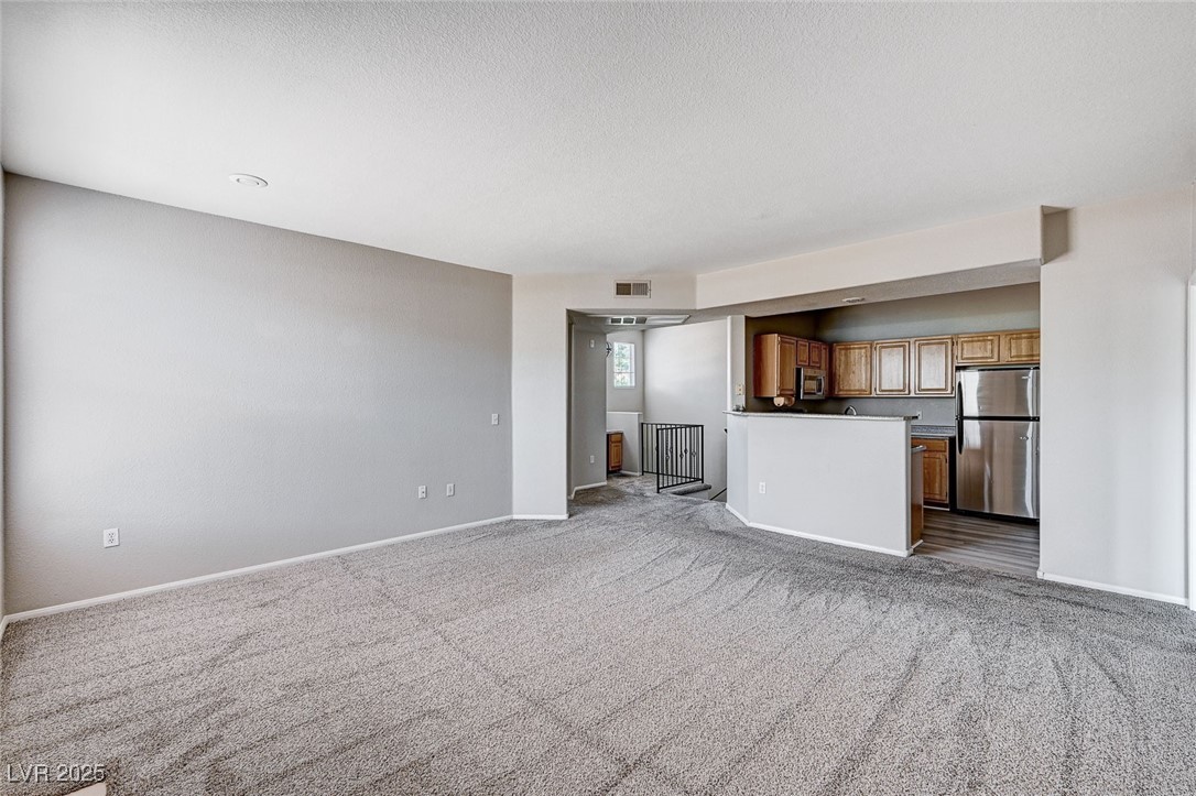 8555 West Russell Road 2015