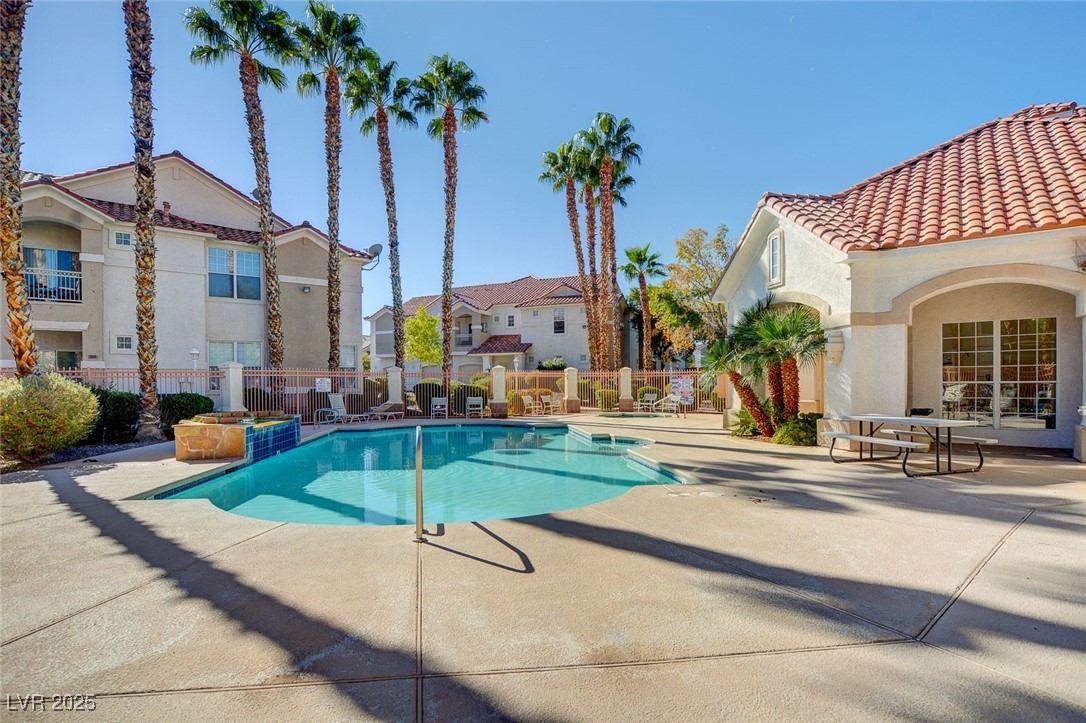 8555 West Russell Road 2015