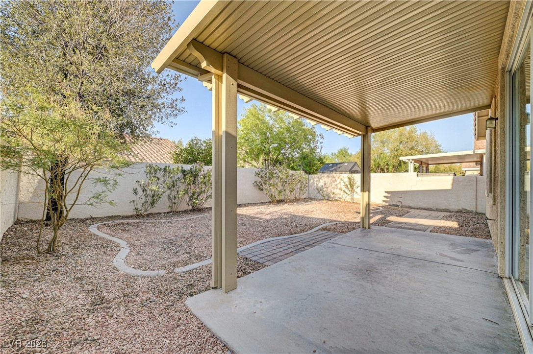 10612 Primrose Arbor Avenue