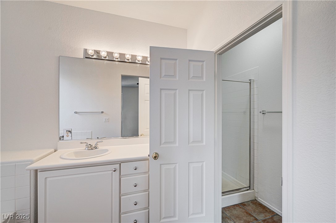 10612 Primrose Arbor Avenue