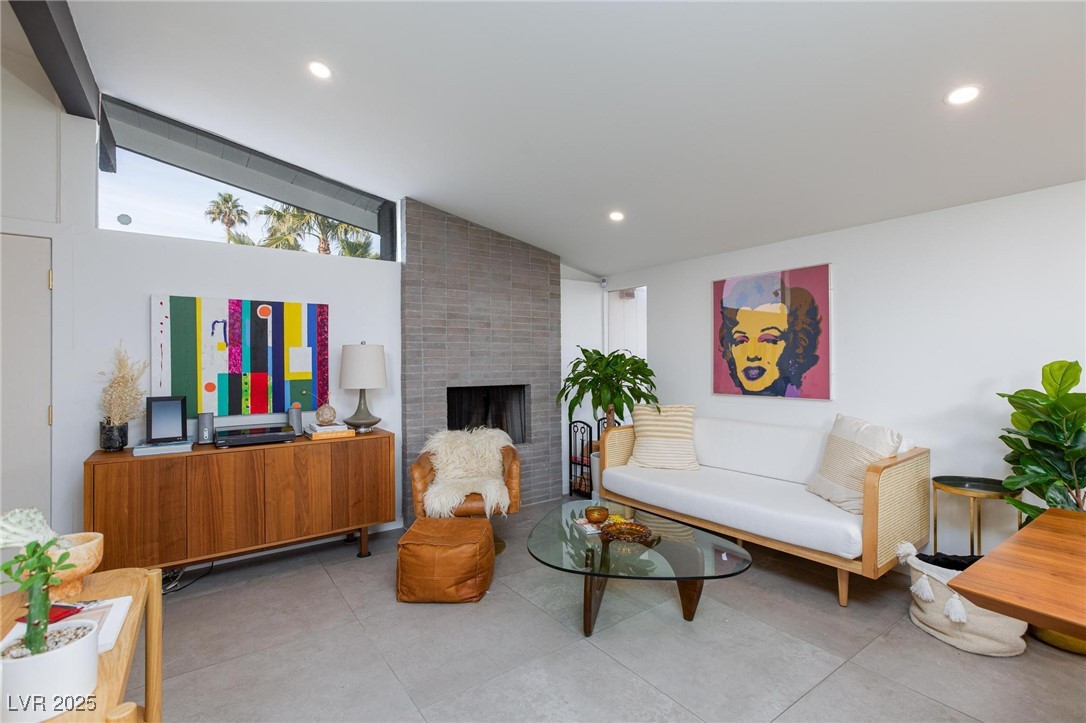 1607 Pawnee Drive