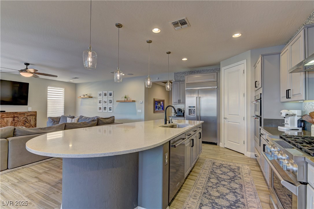 9964 Peaceful Peaks Avenue