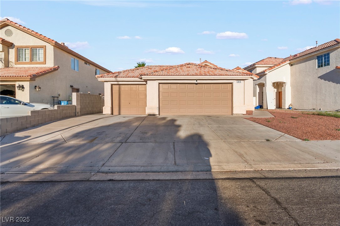 5616 Royal Castle Lane