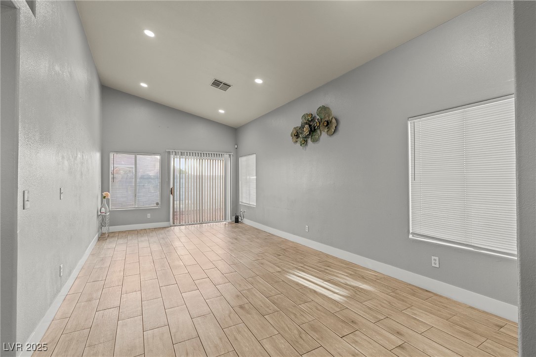 5616 Royal Castle Lane