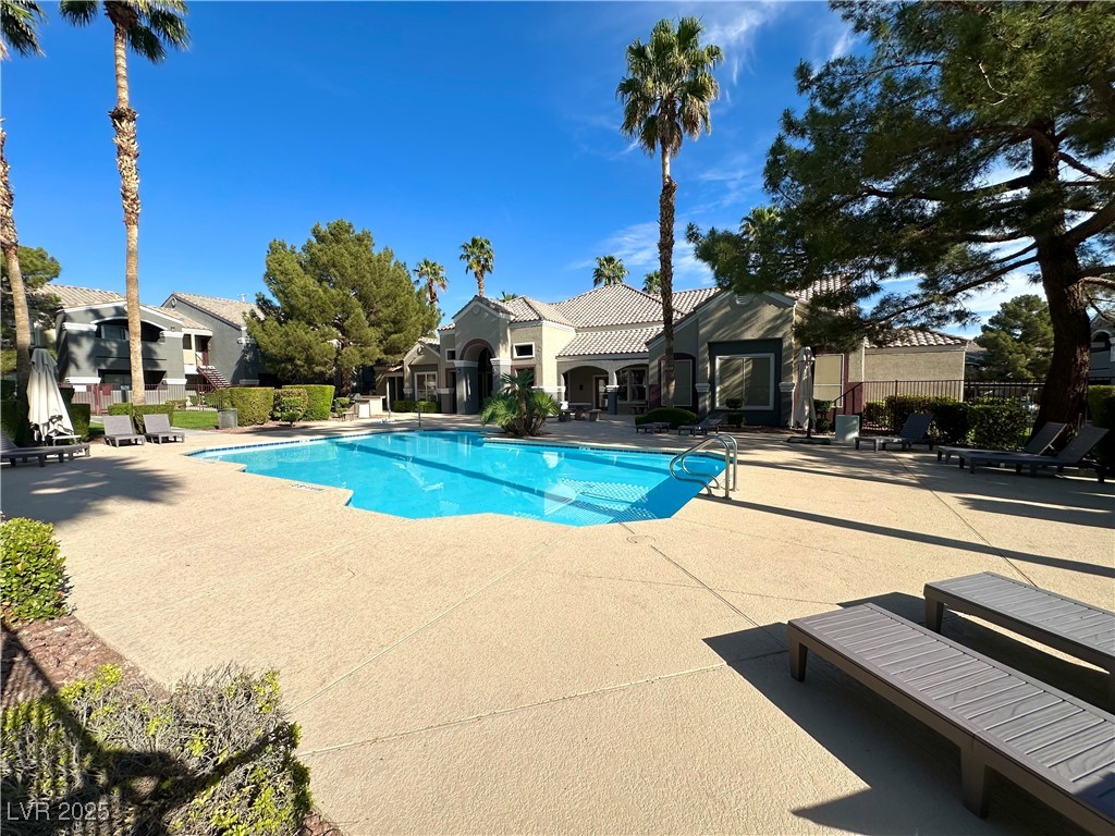 5055 West Hacienda Avenue 1095
