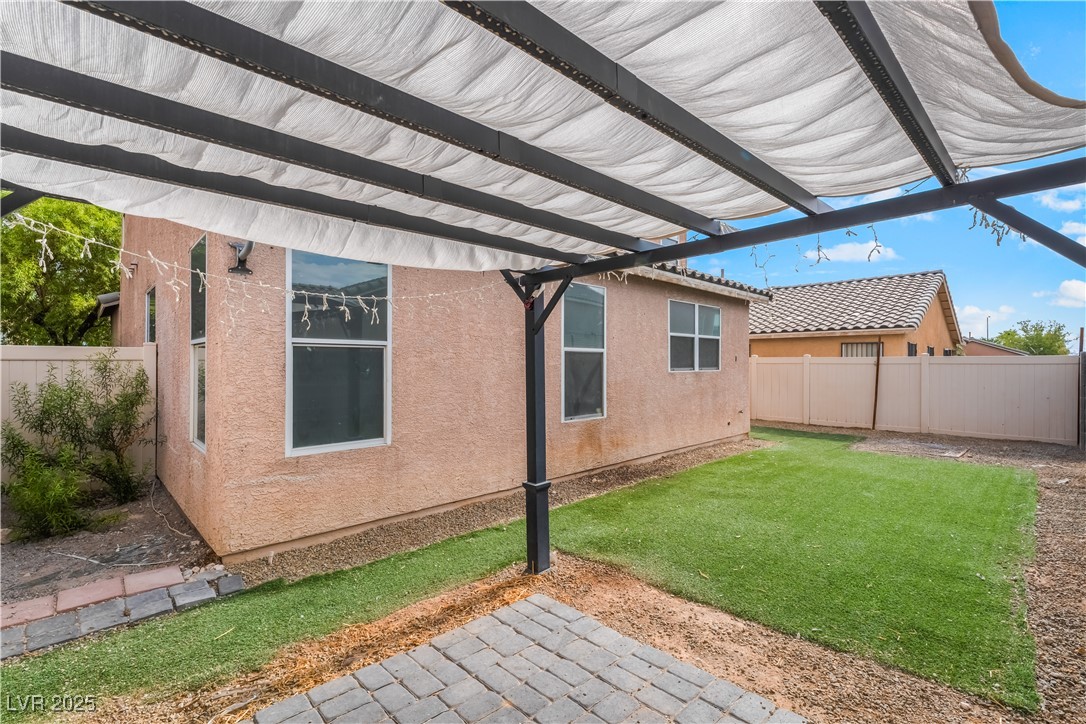 2501 LIVING ROCK Street