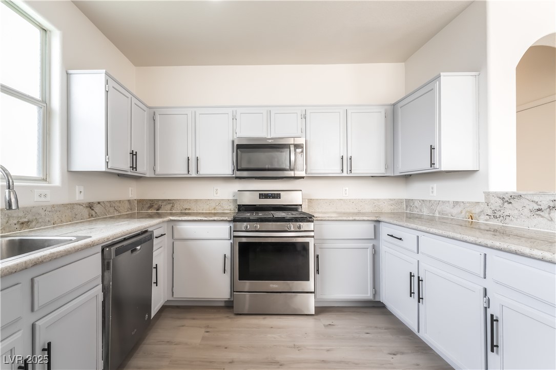 2501 LIVING ROCK Street