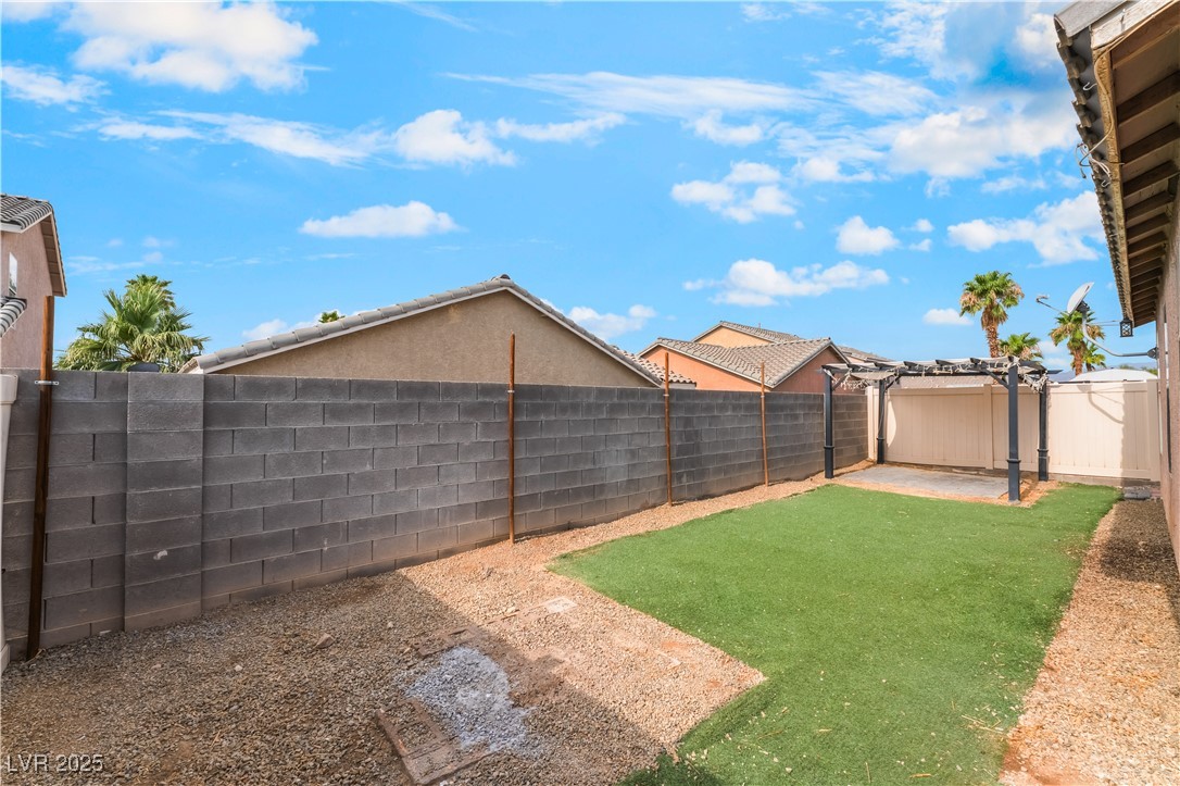 2501 LIVING ROCK Street