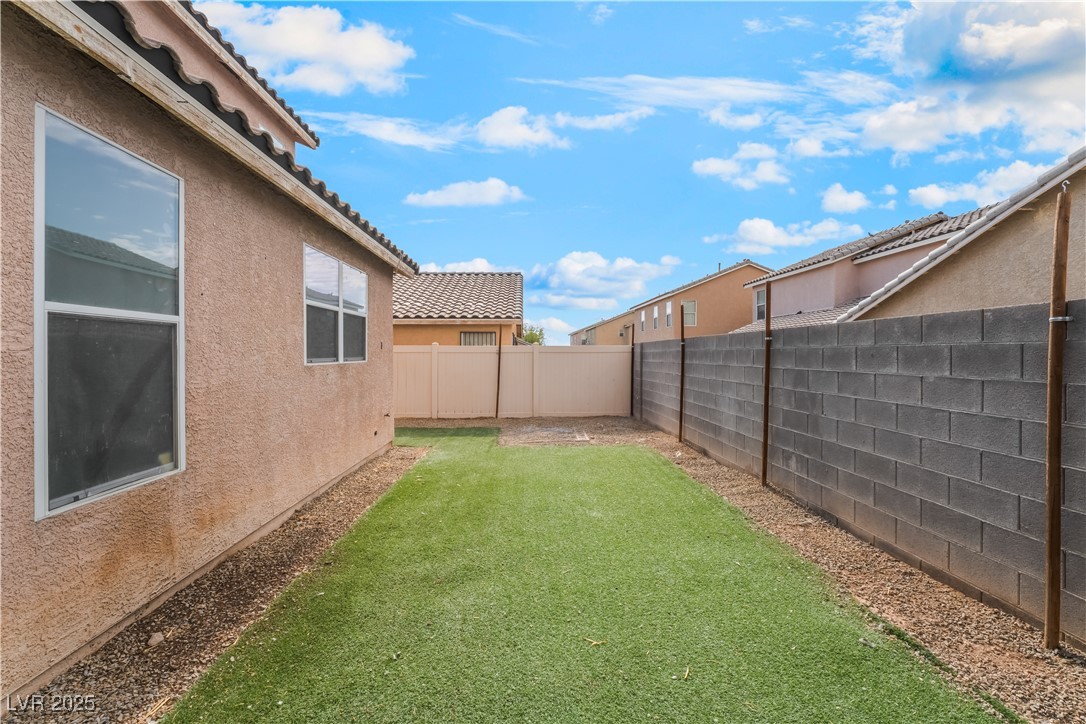 2501 LIVING ROCK Street