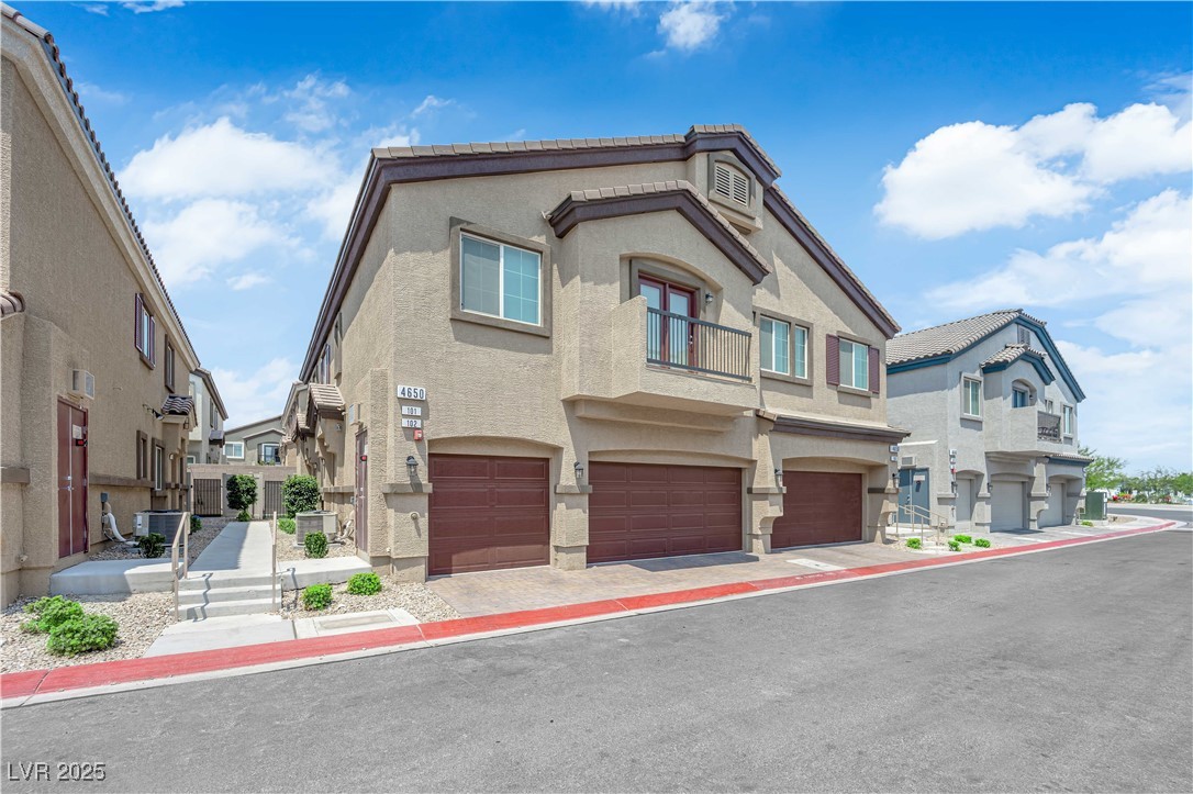 4650 Blaise Avenue 102