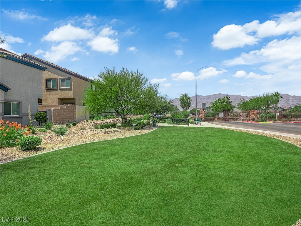 4650 Blaise Avenue 102