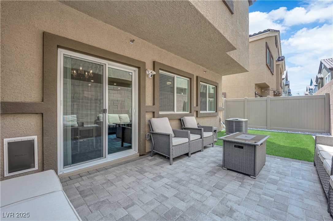 4650 Blaise Avenue 102