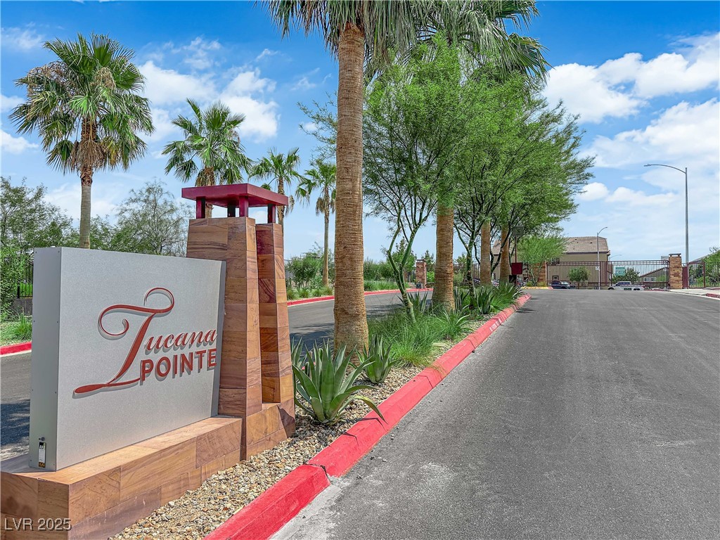 4650 Blaise Avenue 102