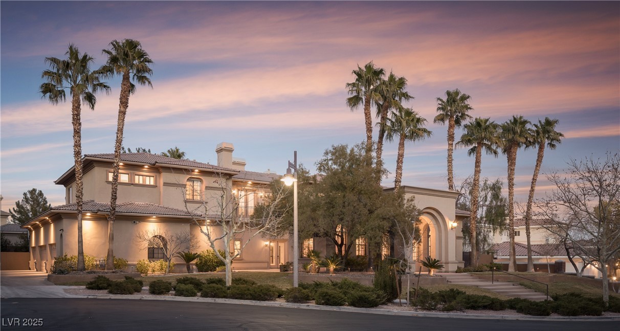 9904 Moonridge Court