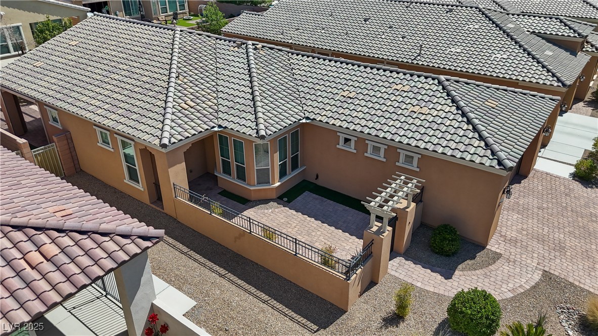 3616 Greenbriar Bluff Avenue