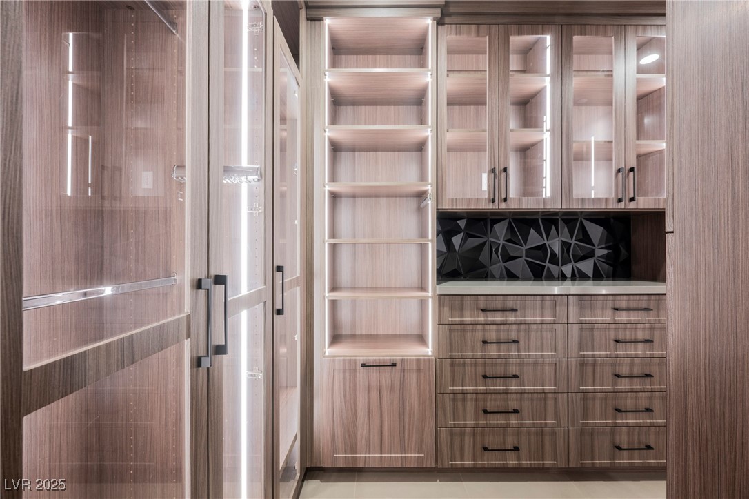 20 Falling Canyon Court