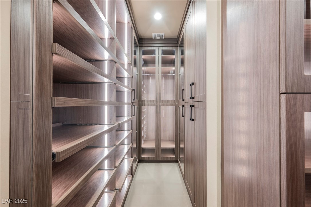 20 Falling Canyon Court