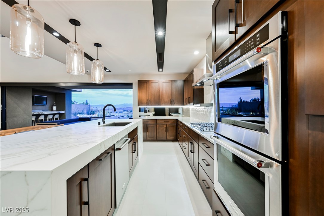 20 Falling Canyon Court